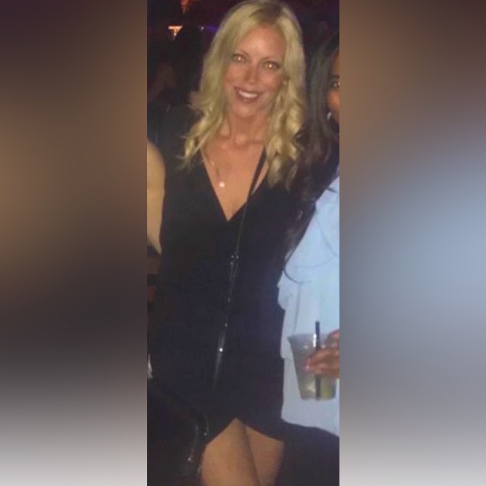 Black, Vneck, Fitted, Cinch front Mini dress